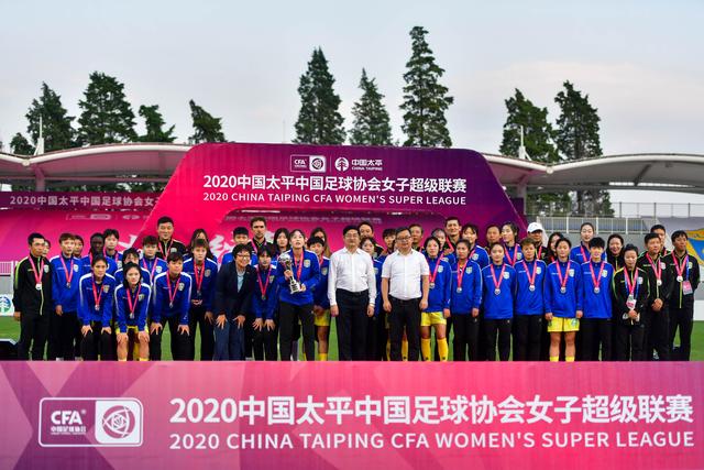 女篮内线大面积伤病 郑薇：后卫都去打内线了