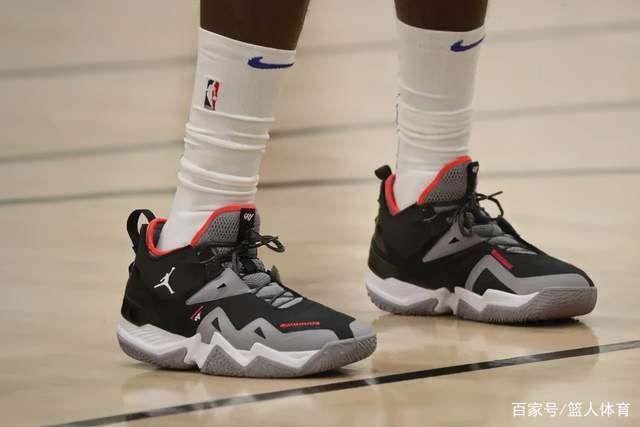 湖人旧将签约新疆男篮 曾与科比书豪做过队友